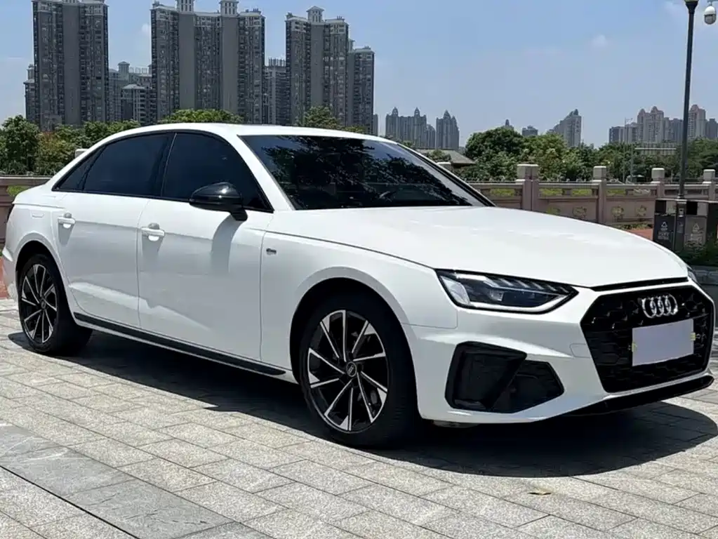 Audi A4L 2022 — фото 3