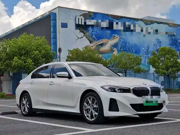 BMW i3 2025