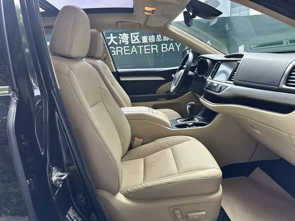 Toyota Highlander 2019 — фото 12