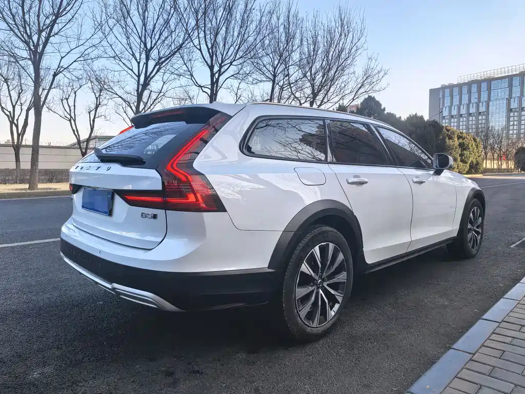 Volvo V90 2023 — фото 5