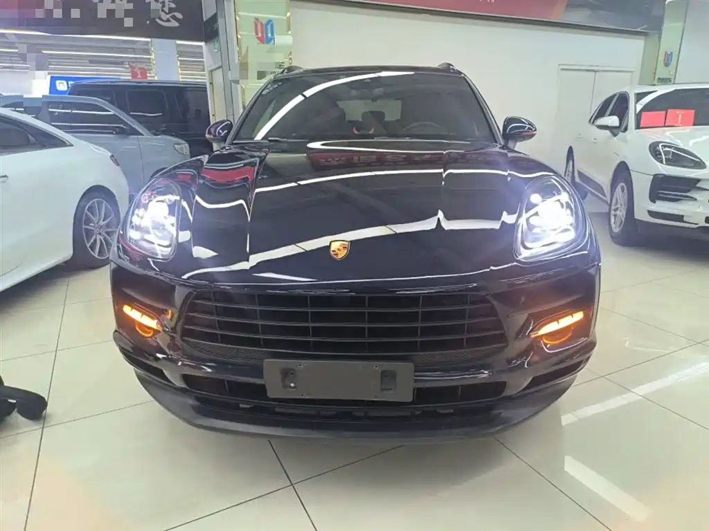 Porsche Macan 2021 — фото 2