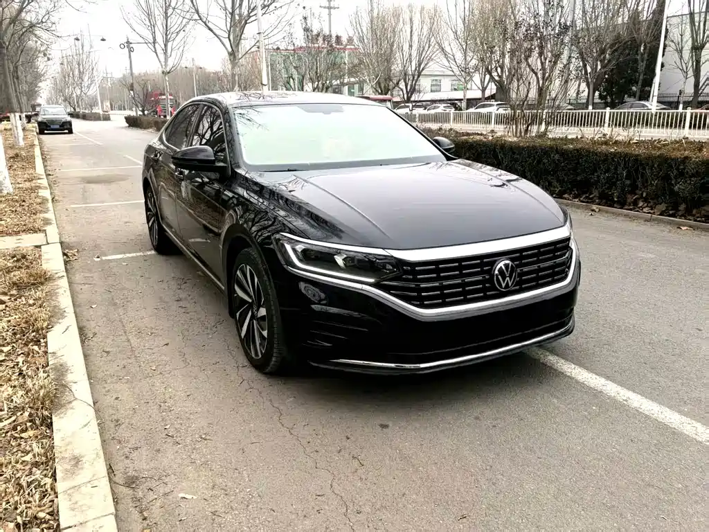 Volkswagen Passat 2022 — фото 2