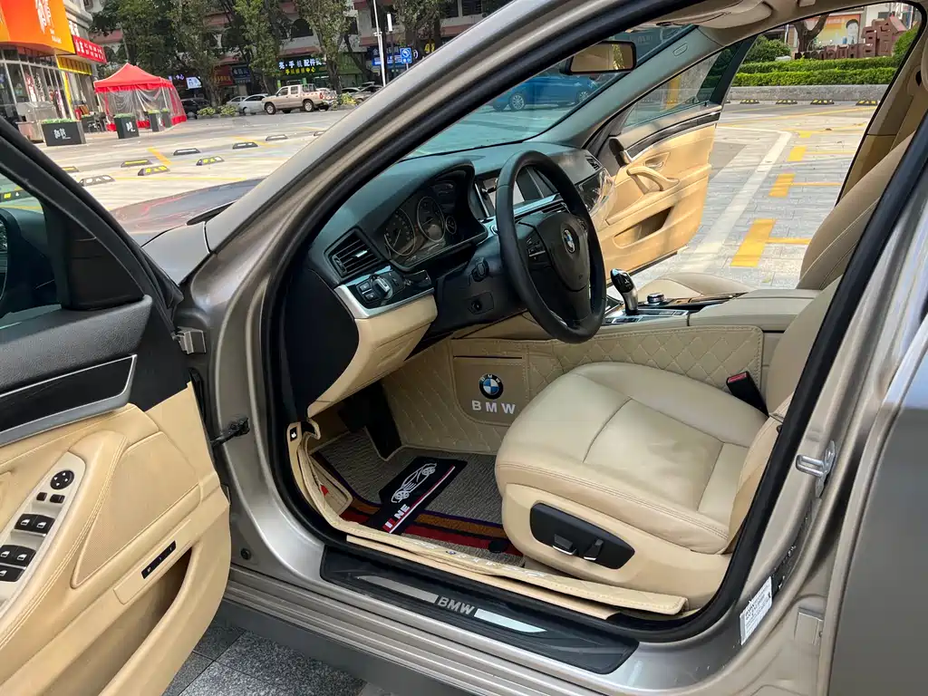 BMW 5 Series 2015 — фото 8