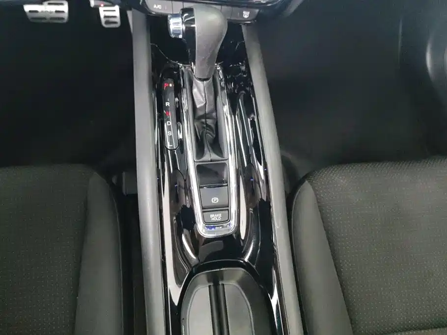 Honda Vezel 2021 — фото 16