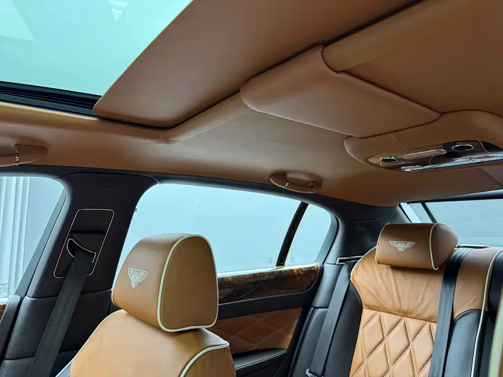 Bentley Flying Spur 2012 — фото 30