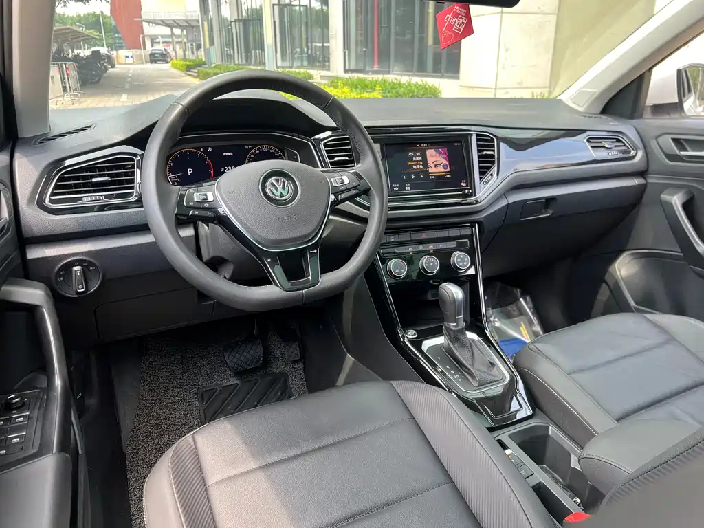 Volkswagen T-Roc 2020 — фото 13