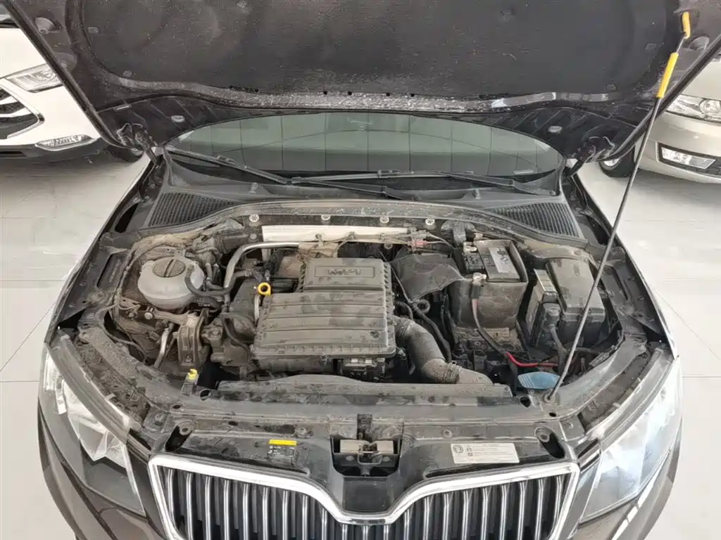 Skoda Octavia 2016 — фото 20