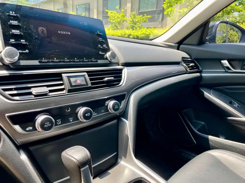 Honda Accord 2020 — фото 17