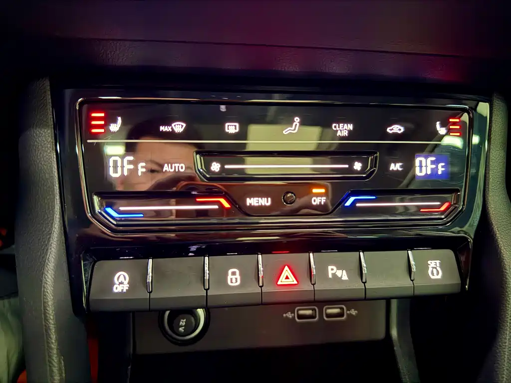 Skoda Karoq 2023 — фото 8