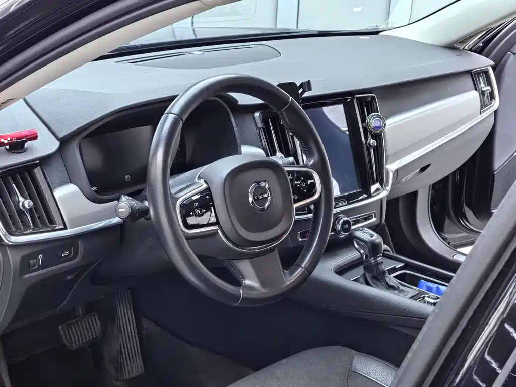 Volvo S90 2019 — фото 4