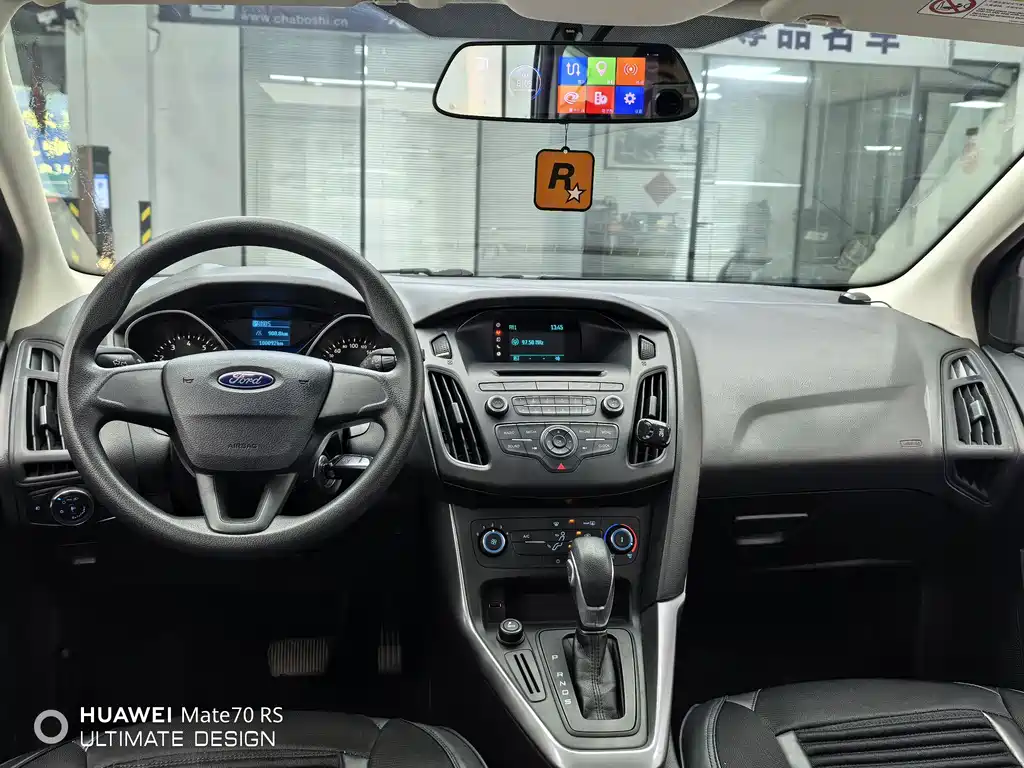 Ford Focus 2016 — фото 10