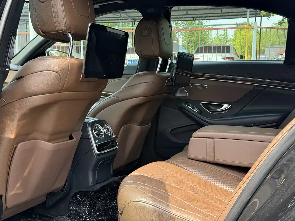 Mercedes-Benz S-Class 2016 — фото 17