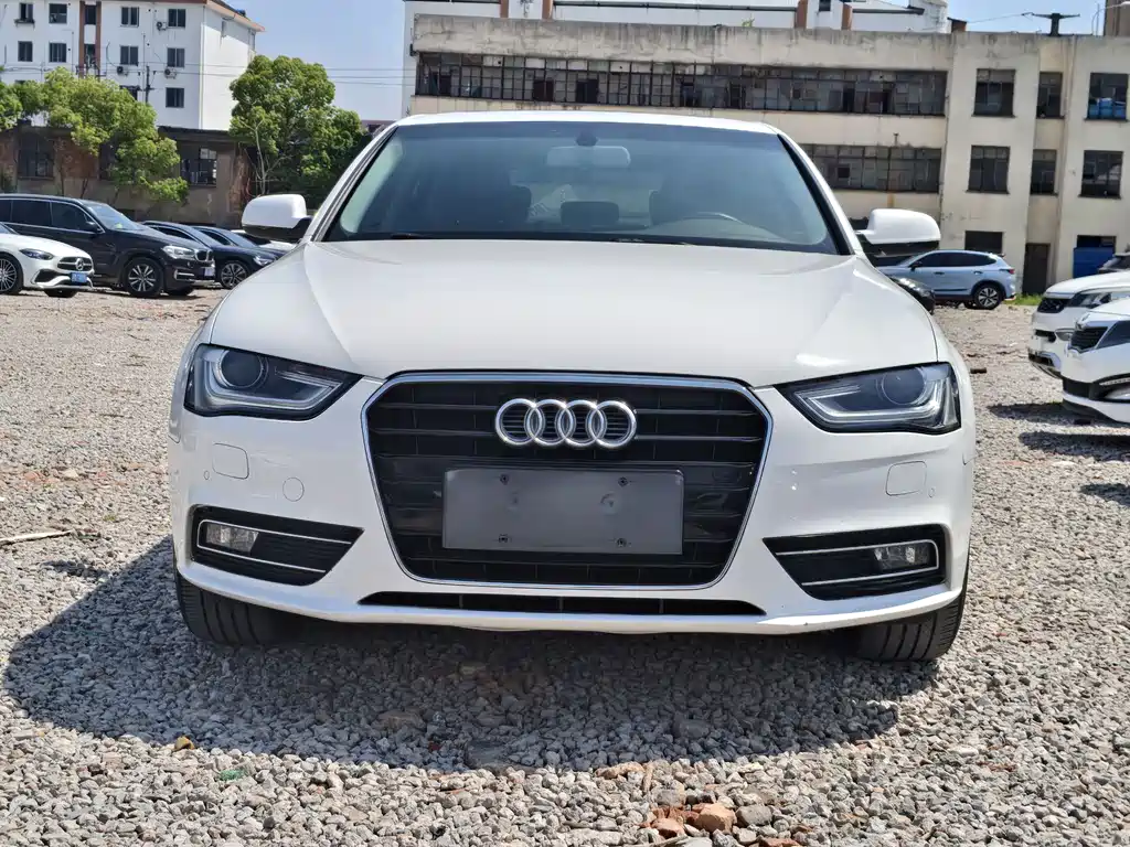 Audi A4L 2014 — фото 2