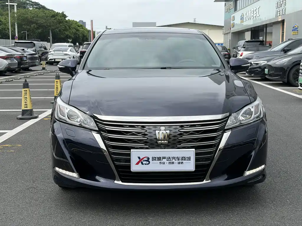 Toyota Crown 2018 — фото 2