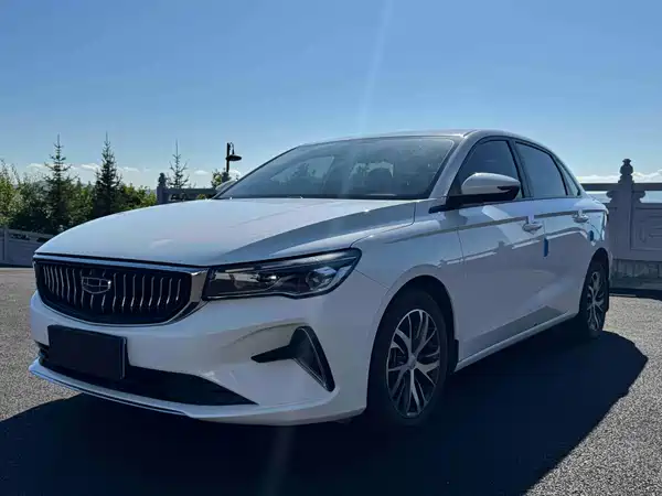 Geely Emgrand 2023
