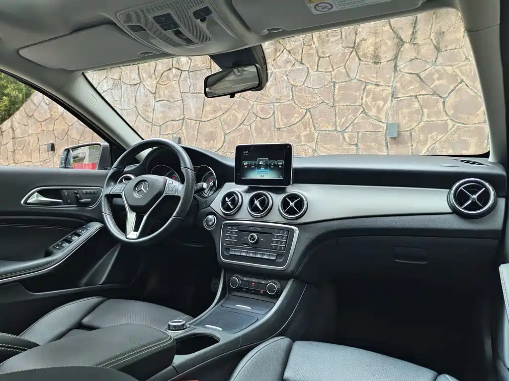 Mercedes-Benz GLA 2016 — фото 17