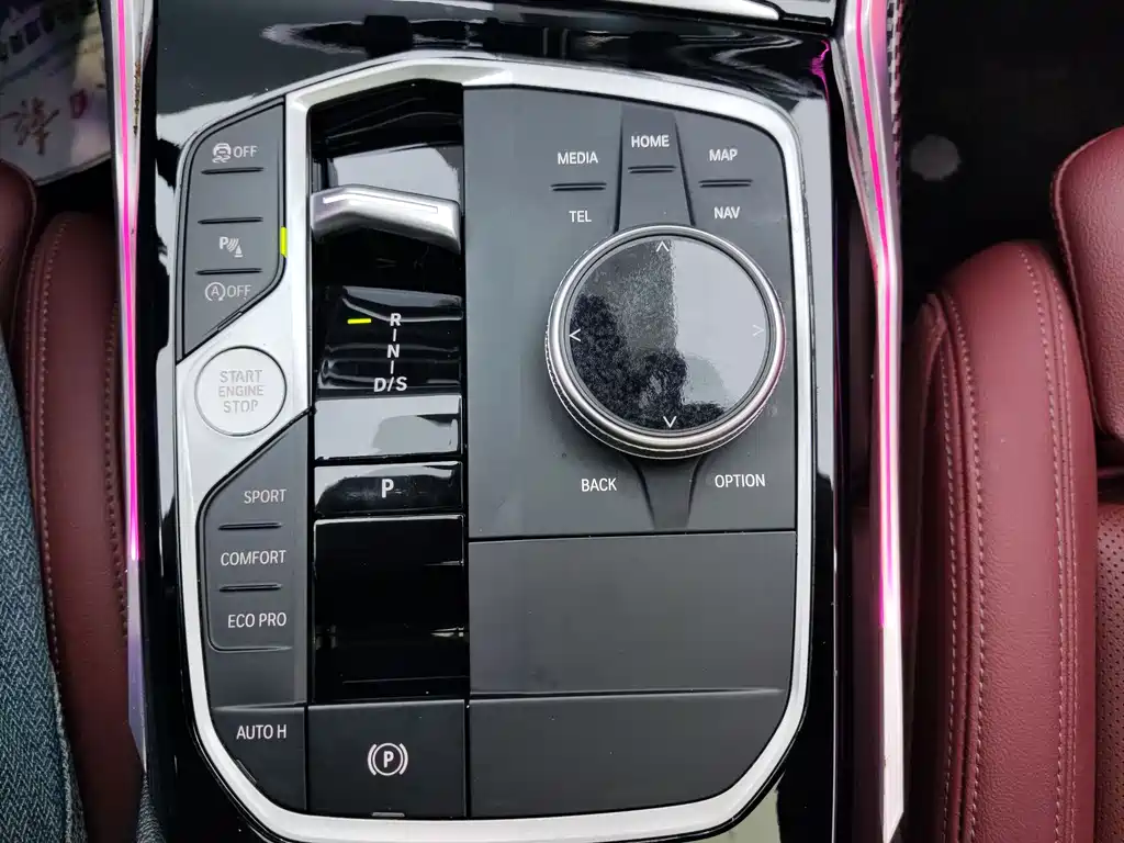 BMW 3 Series 2023 — фото 17