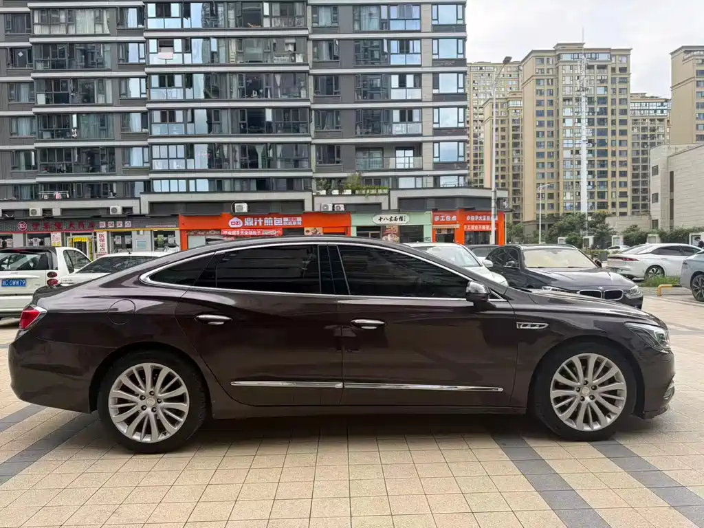 Buick LaCrosse 2018 — фото 15