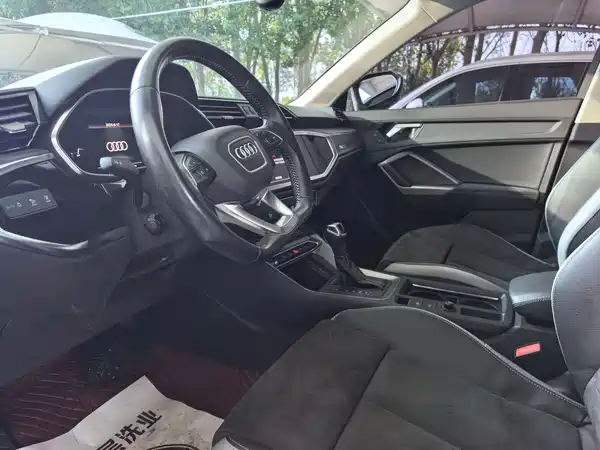 Audi Q3 2022