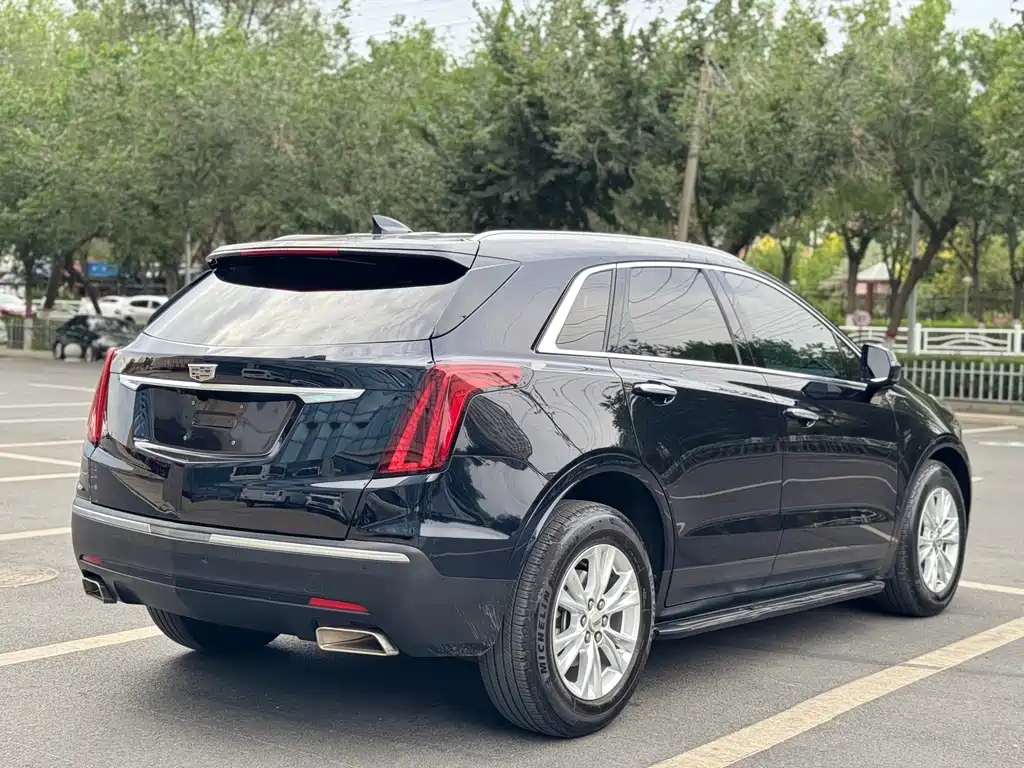 Cadillac XT5 2021 — фото 12