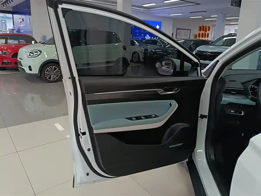 Geely Emgrand S 2023 — фото 7