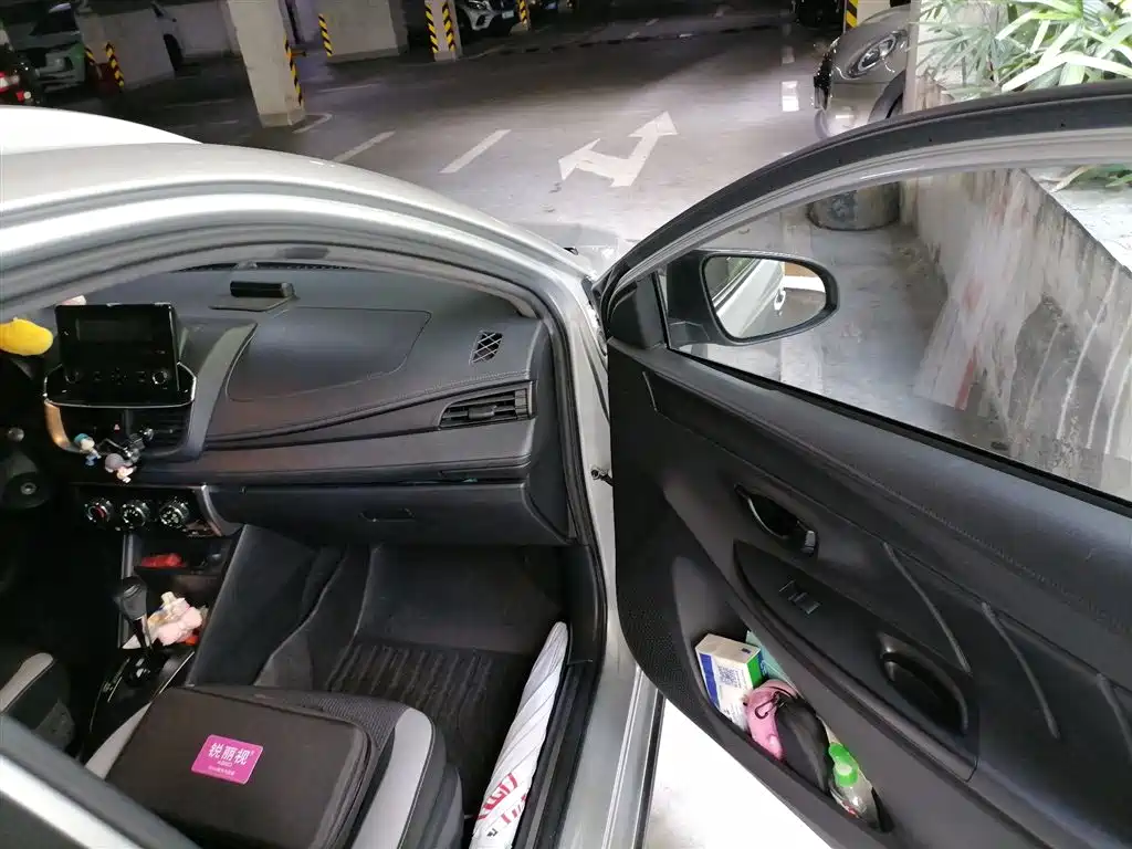 Toyota Yaris L 2020 — фото 22