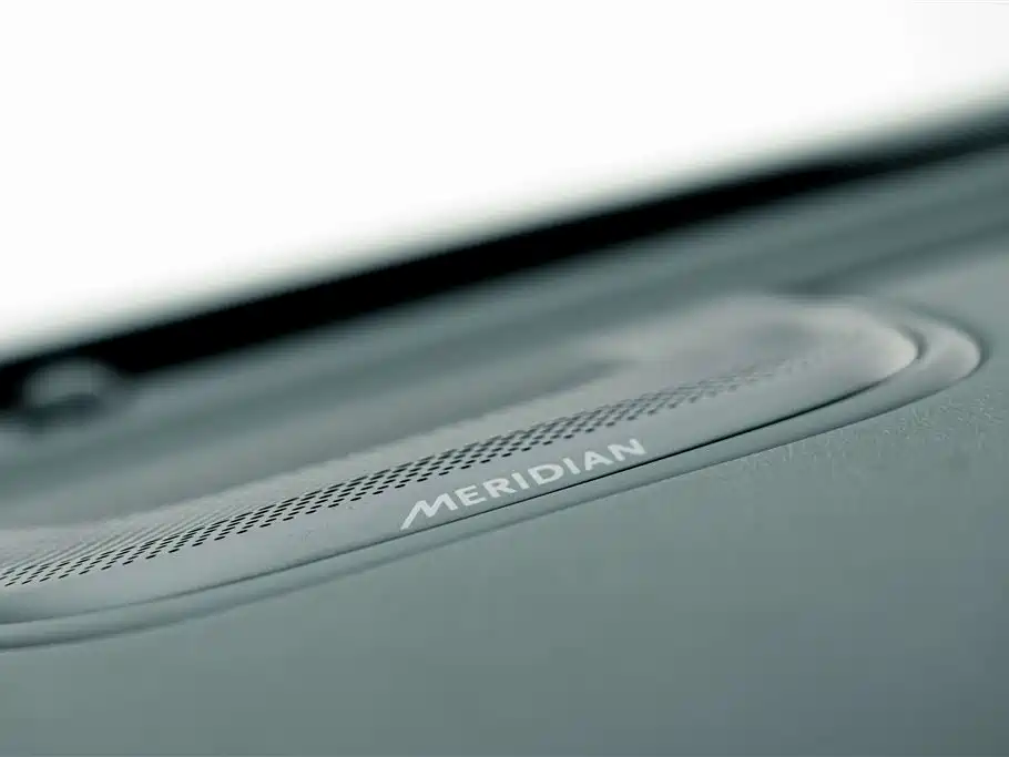 Jaguar XFL 2025 — фото 18