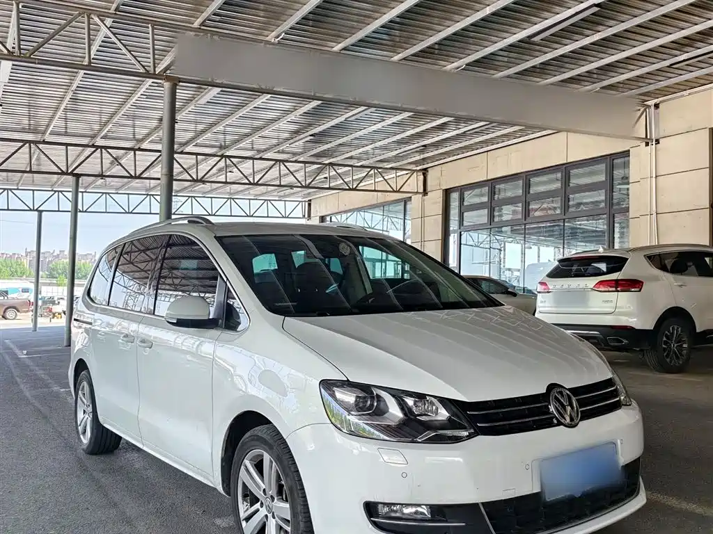 Volkswagen Sharan 2016 — фото 5