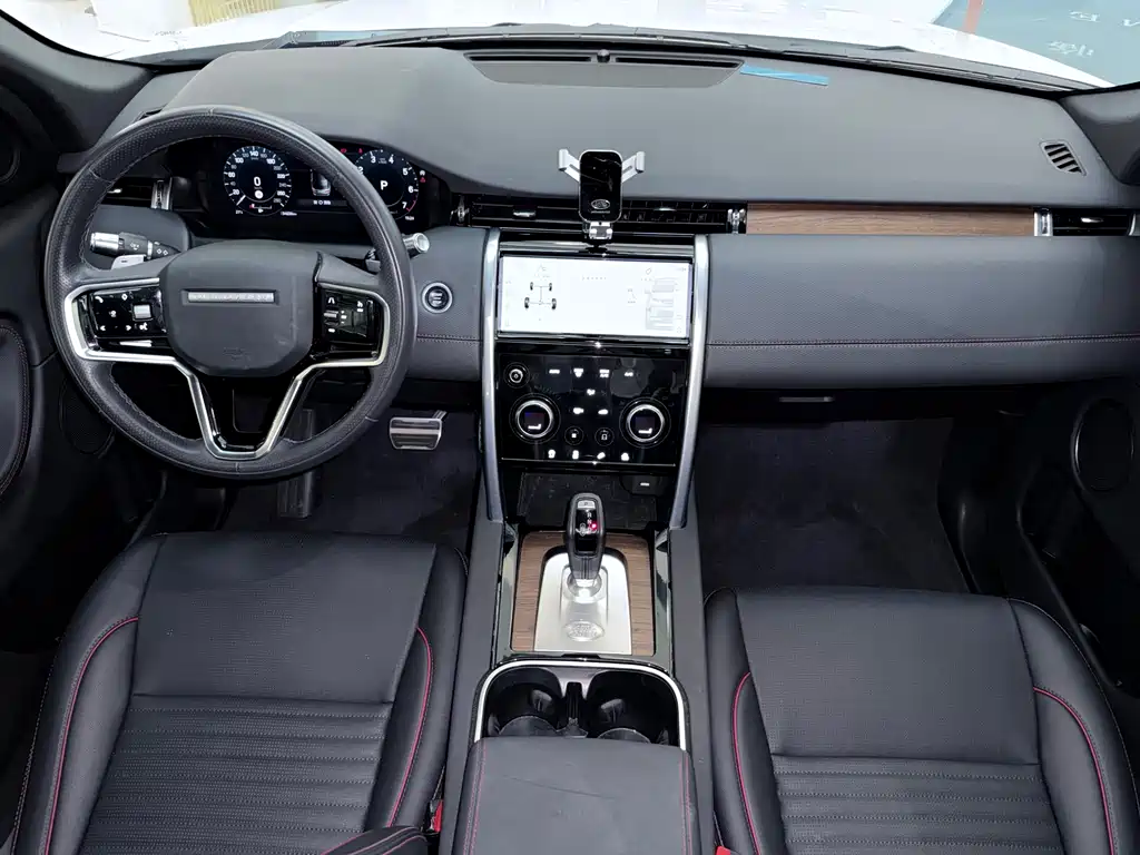 Land Rover Discovery Sport 2023 — фото 13