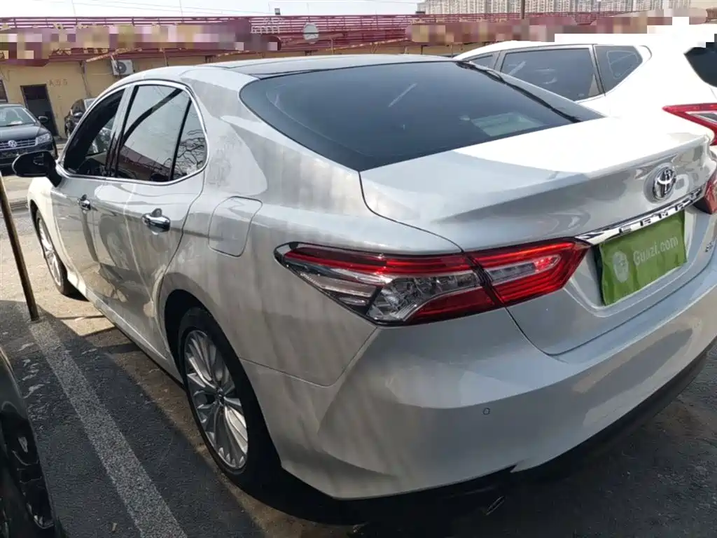 Toyota Camry 2019 — фото 4