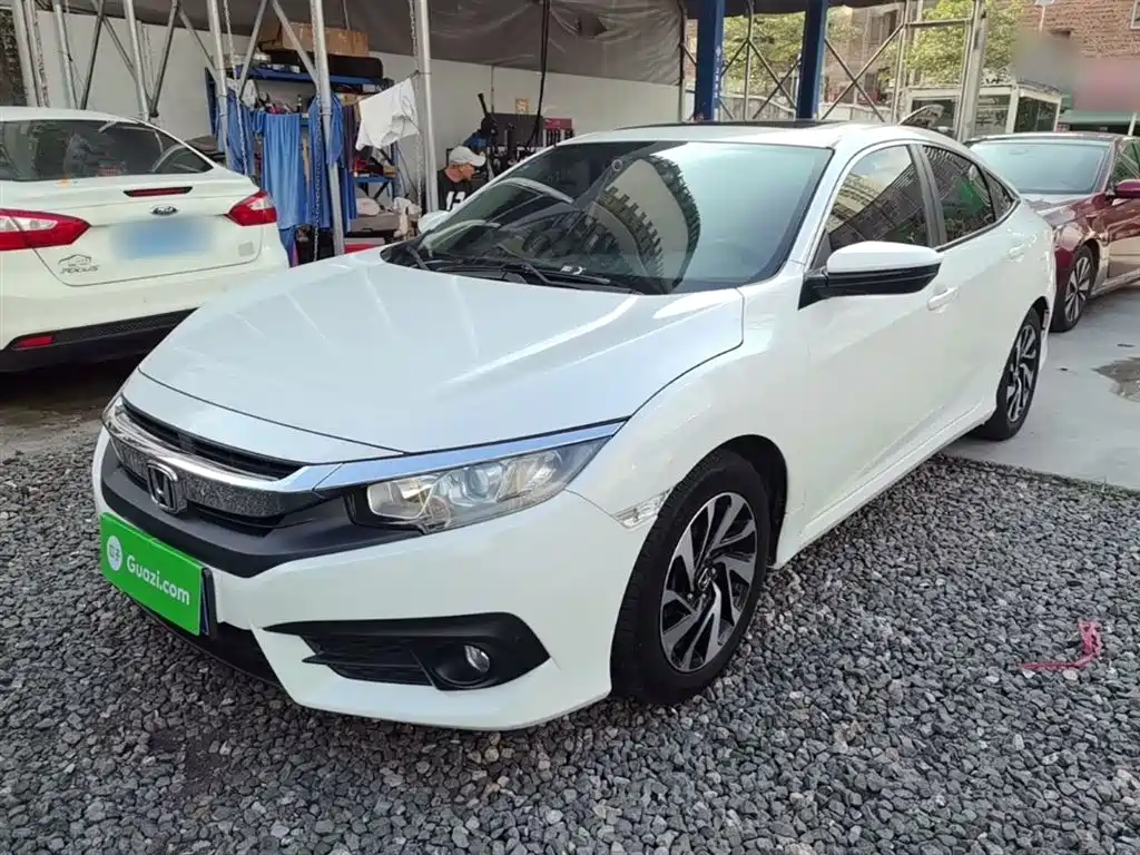 Honda Civic 2018 — фото 2