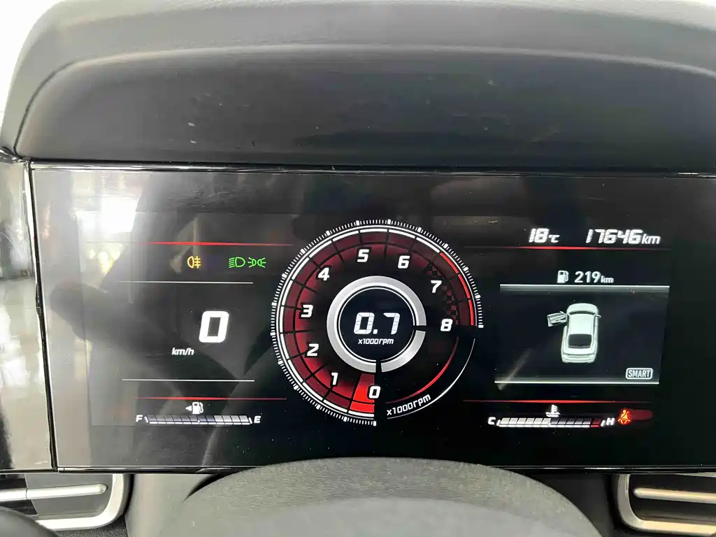 Hyundai Elantra 2023 — фото 11
