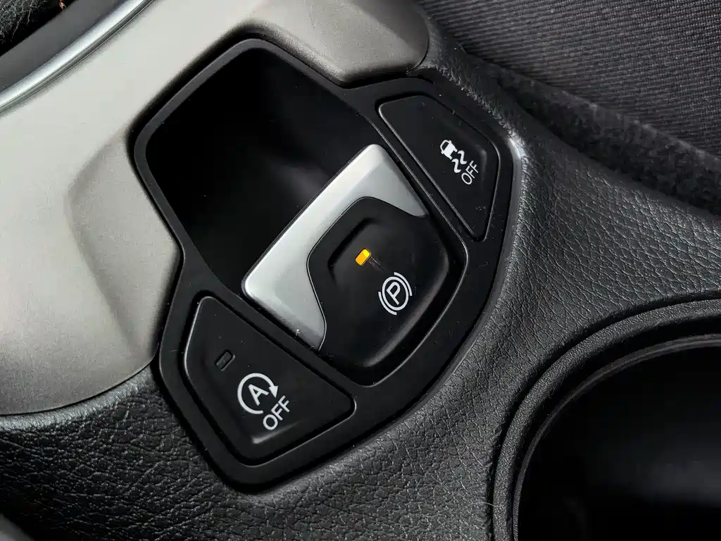 Jeep Compass 2018 — фото 19