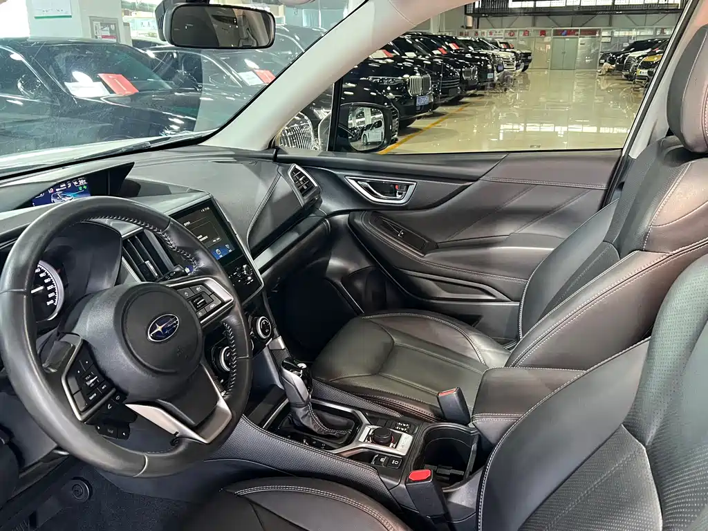 Subaru Forester 2019 — фото 16