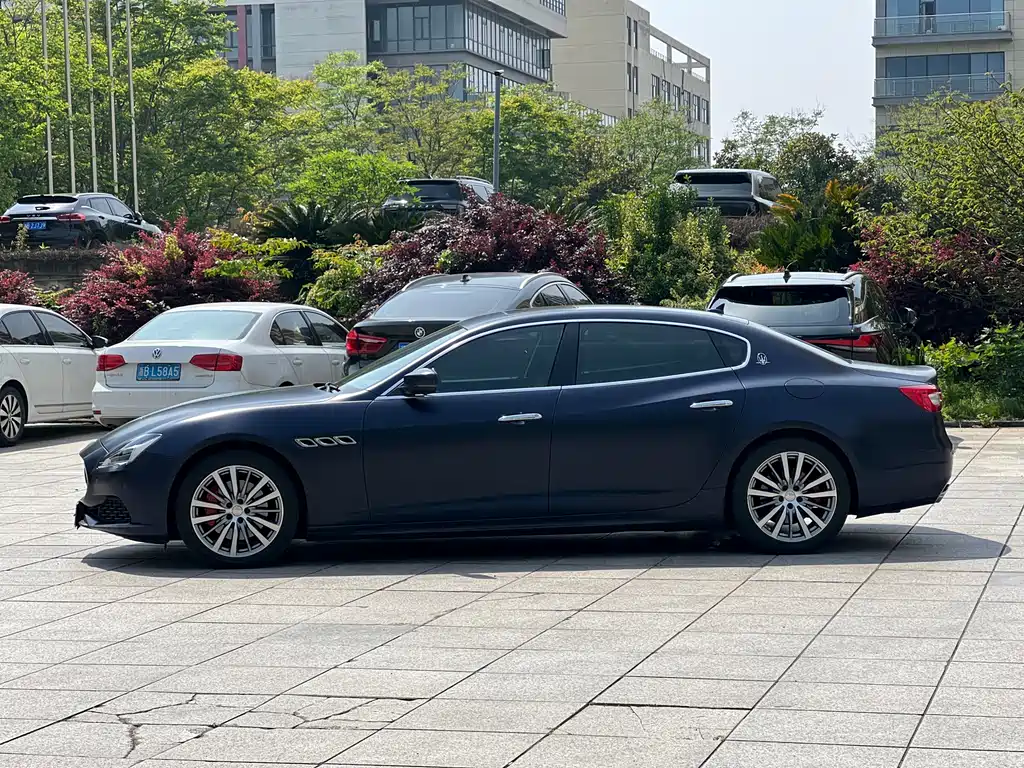 Maserati Quattroporte 2019 — фото 4