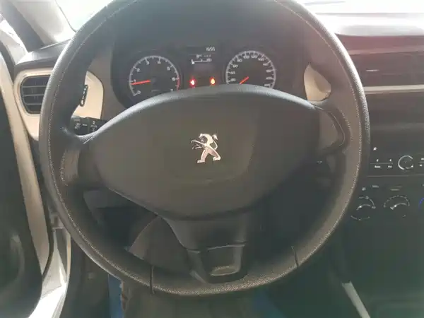 Peugeot 301 2018