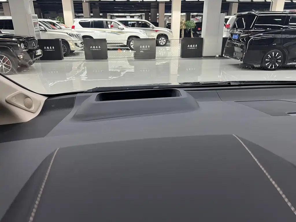 Toyota Alphard 2025 — фото 24