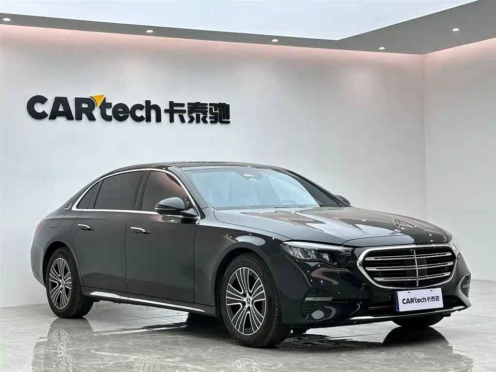 Mercedes-Benz E-Class 2025 — фото 6