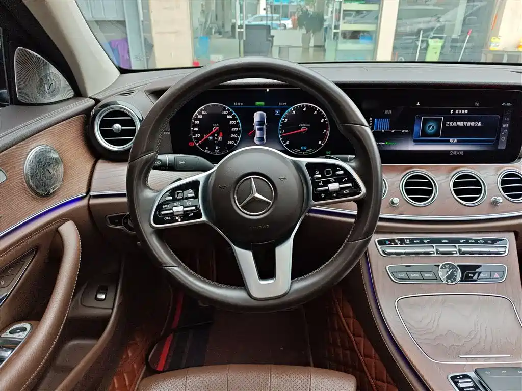 Mercedes-Benz E-Class 2020 — фото 11