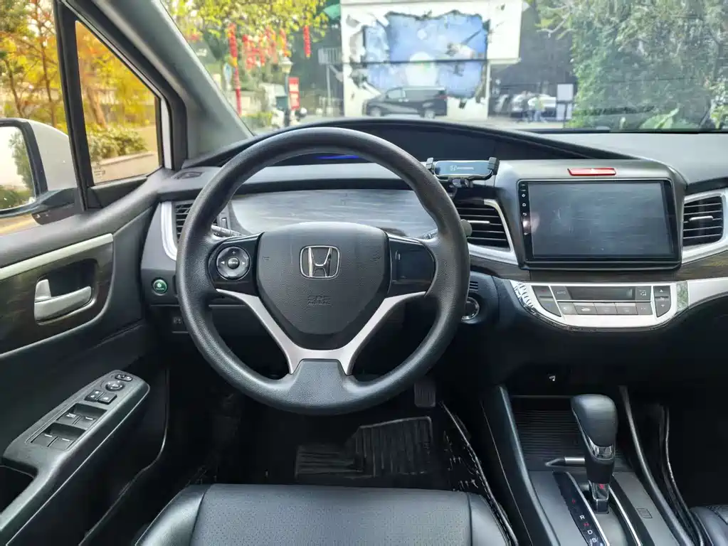 Honda Jade 2018 — фото 16
