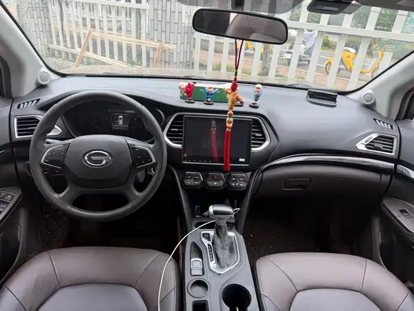 GAC Trumpchi GS4 2016