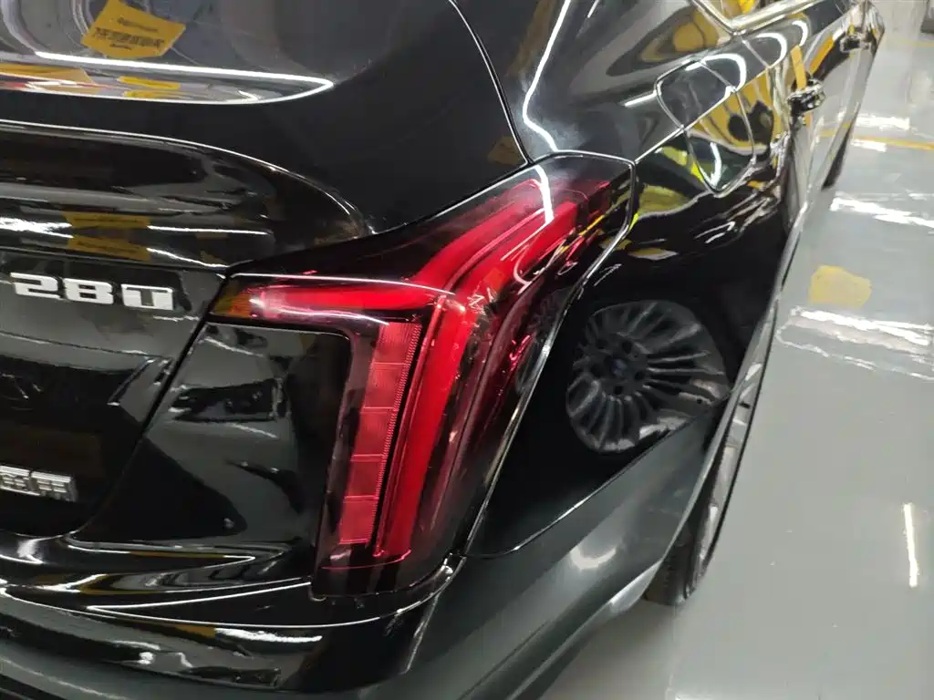 Cadillac CT5 2021 — фото 24