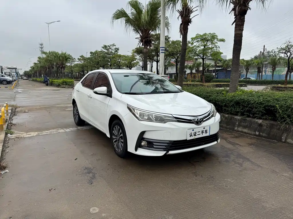 Toyota Corolla 2019 — фото 3