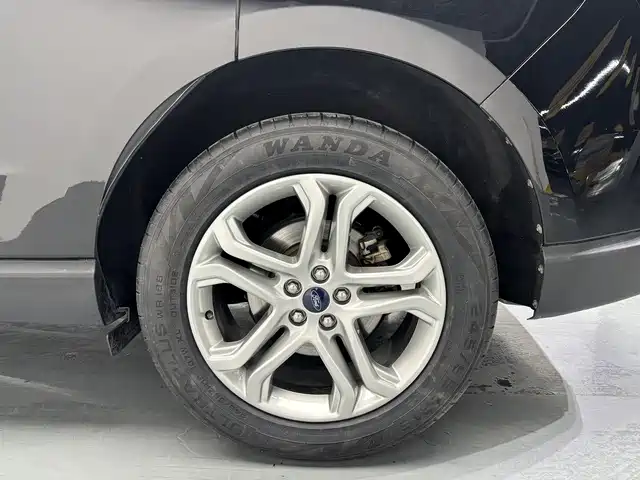 Ford Edge 2019 — фото 18