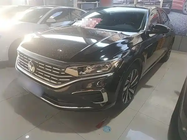 Volkswagen Passat 2023