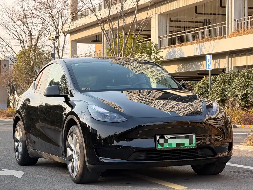 Tesla Model Y 2022 — фото 3