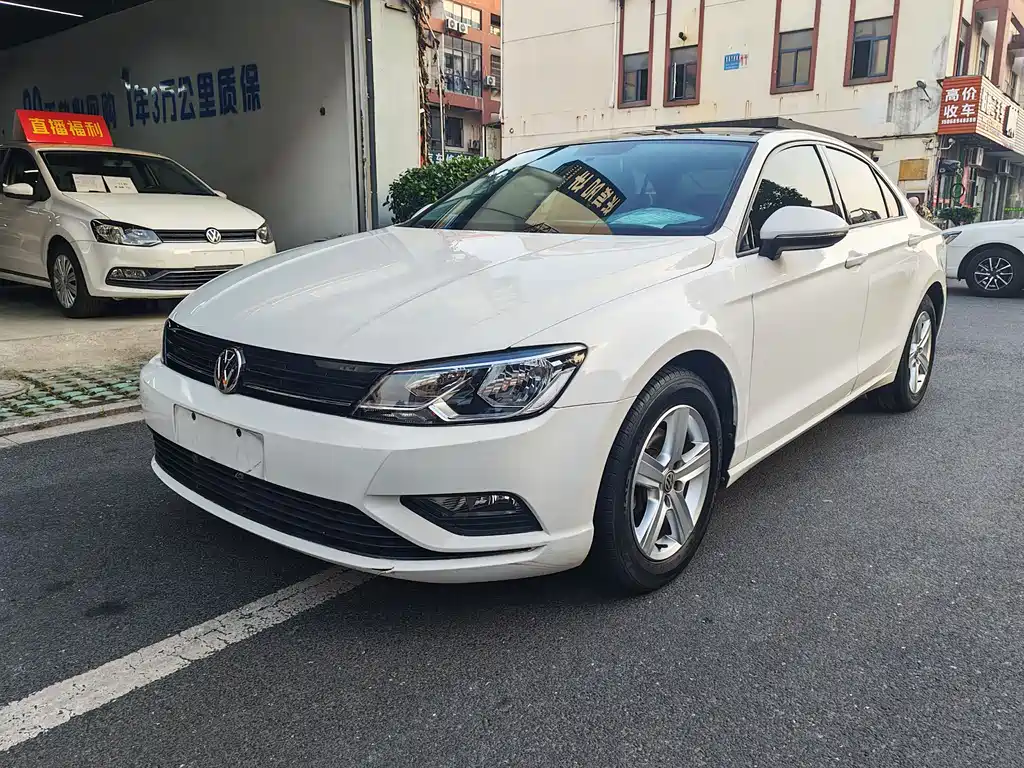 Volkswagen Lamando 2018 — фото 1