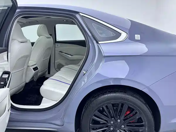 Geely Xingrui 2023