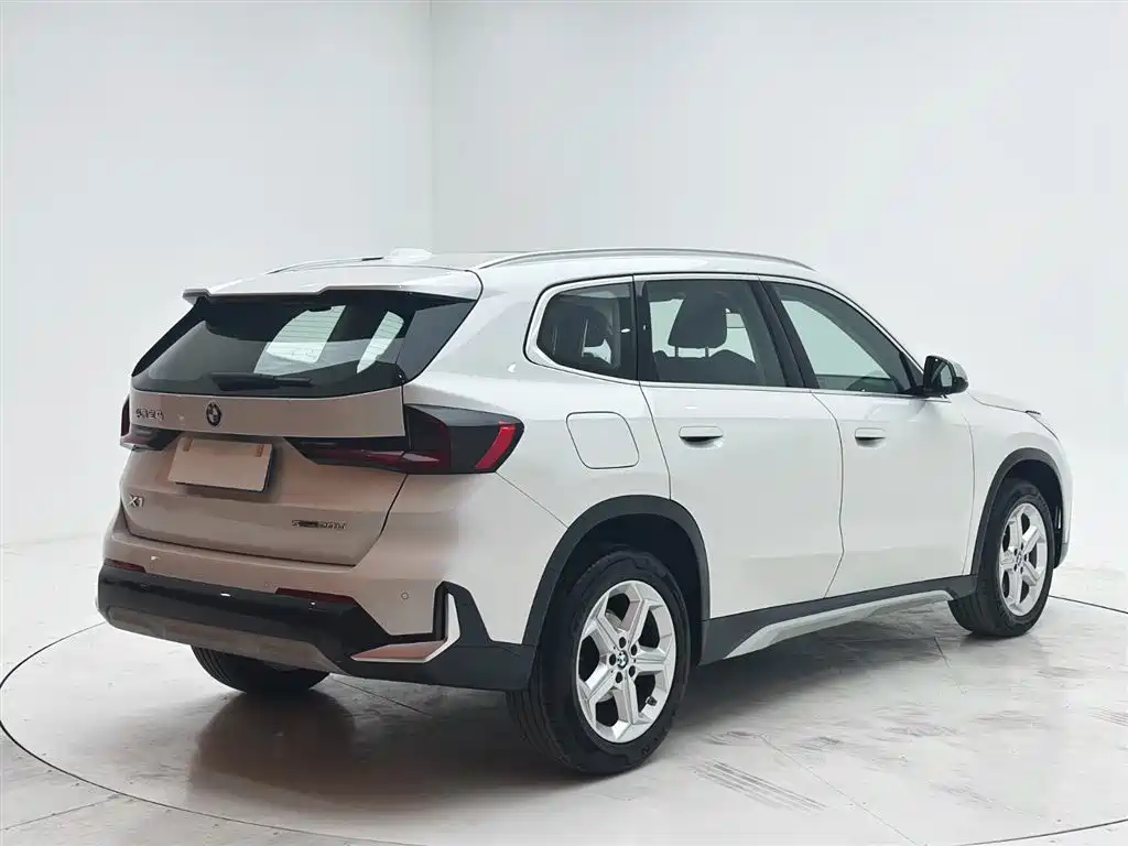 BMW X1 2023 — фото 6
