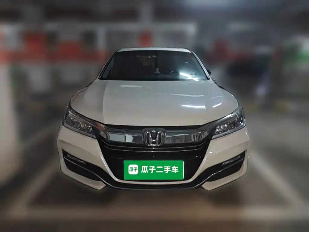 Honda Accord 2017 — фото 23